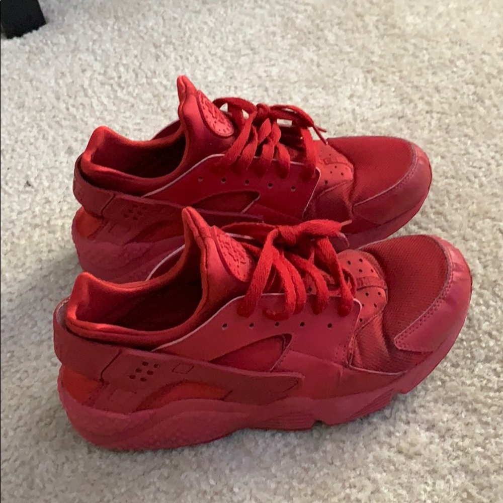 Red Hauraches